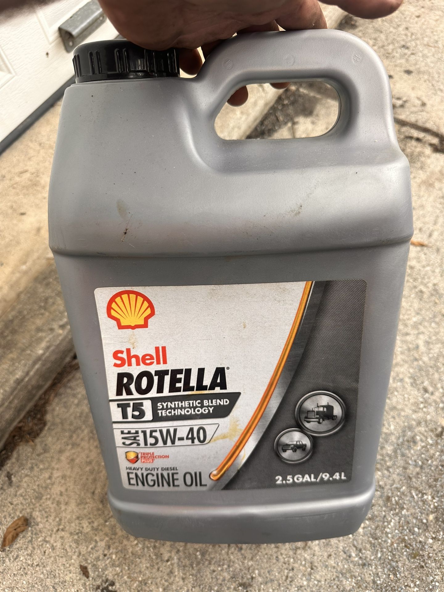 Rotella T5 Synthetic 15 W 40 Motor Oil