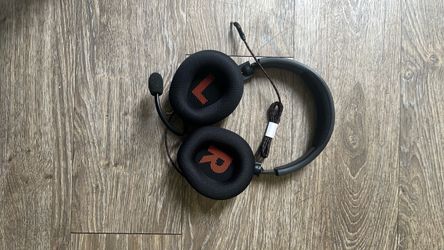 JBL headset