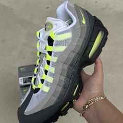 Nike Air Max 95 “Neon”