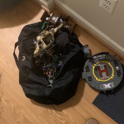 military soldiers and aircraft toy