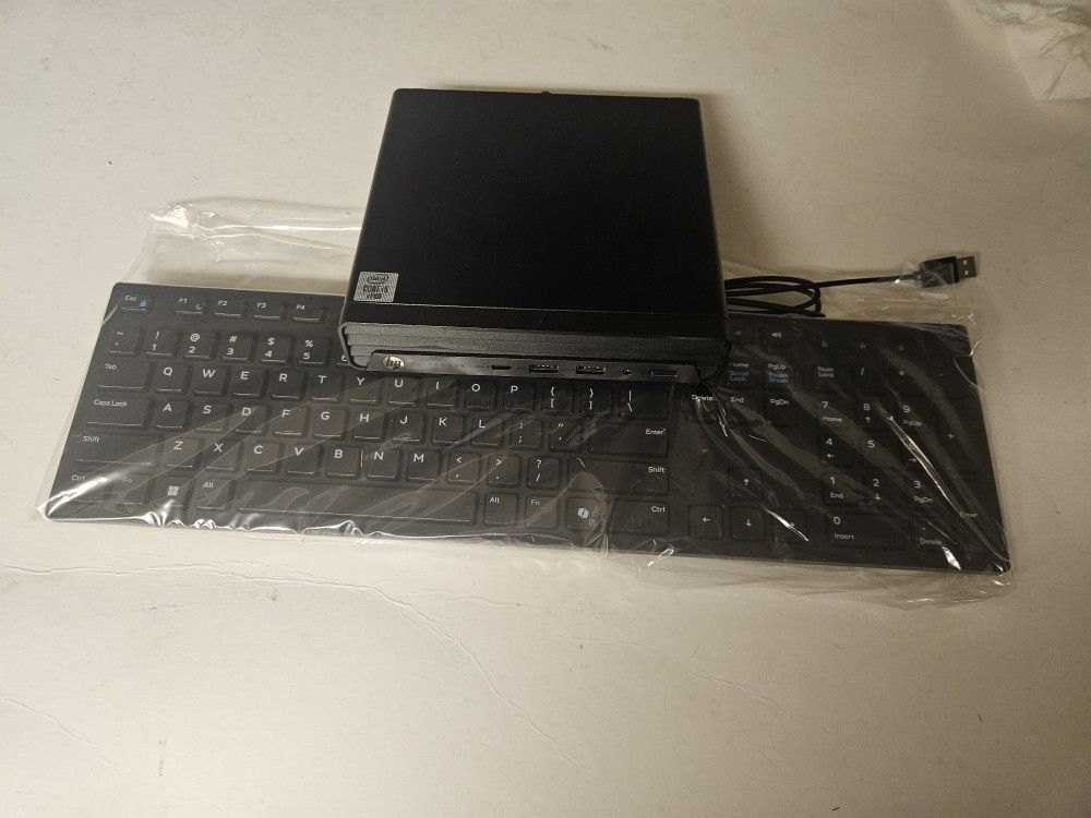 Hp Elitedesk Mini Desktop G6 800 i5 24gb Ram 512gb SSD Drive