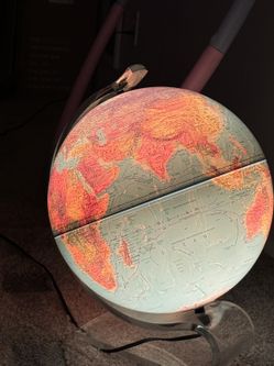  Vintage 1980 Globe Lamp