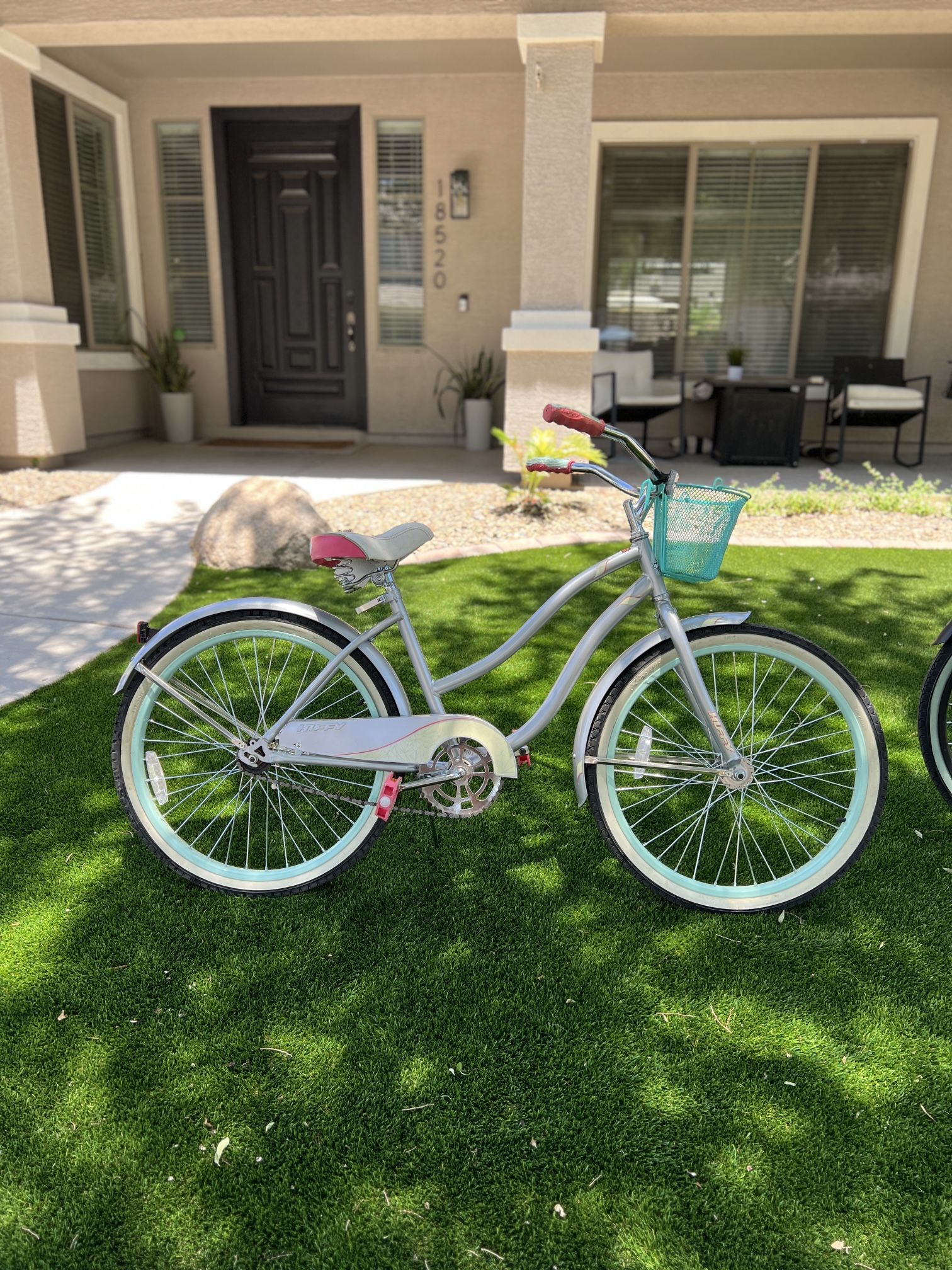 Huffy Beach Cruiser Style Bike 20”