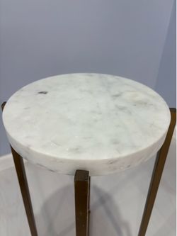Marble accent table