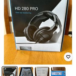 Sennheiser HD 280 Pro Headphones (Brand New!)