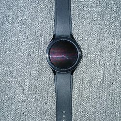 Samsung Galaxy Watch 4 Classic with Samsung Wireless Charger Duo
