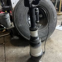 Mercedes GLE300d Front Left/Front Right Airmatic Suspension Air Strut
