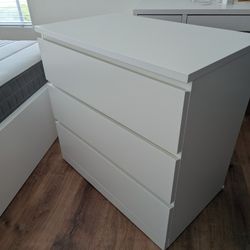 IKEA MALM 3-drawer dresser - White