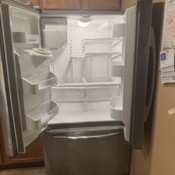 Maytag MAGA Capacity Fridge