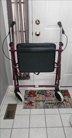 Extra-wide Heavy Duty Rollator in Aluminum
