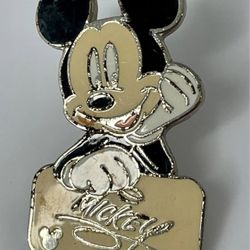 Disney Autograph Cast Lanyard Hidden Mickey Pin Trading