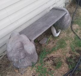 Concrete Rabbitt Bench