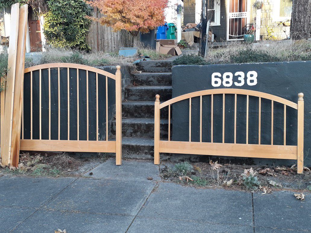 FREE on Montana Avenue 97217! Queen-size bed frame FREE.