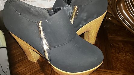 Black pair of boots