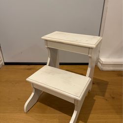 Bench stool