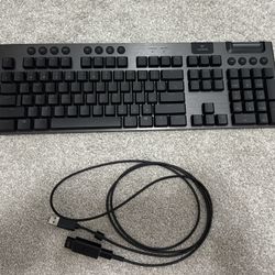 Logitech G915 Lightspeed Full Size Wireless keyboard 