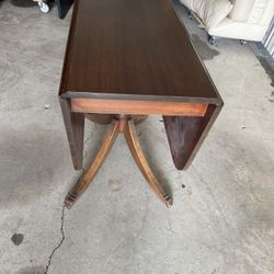 Amazing LeafDown Table