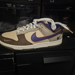 NIKE DUNKS