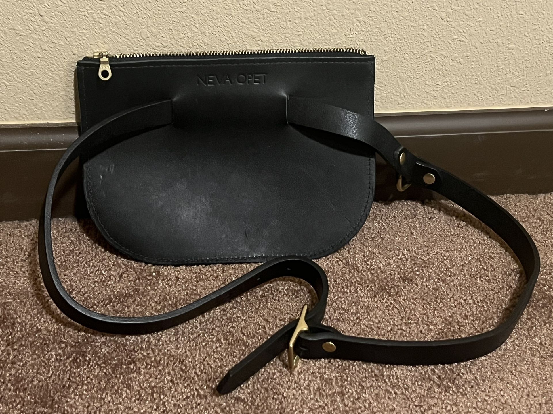 Neva Opet Waist Purse