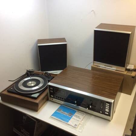 VTG‼ Panasonic RS-820S 8-Track AM/FM Receiver Speakers & Record Player