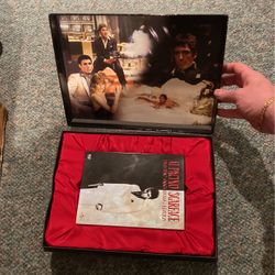 Scarface Deluxe DVD gift Set