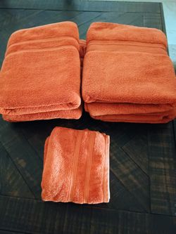 Bath Towels Decoration Only