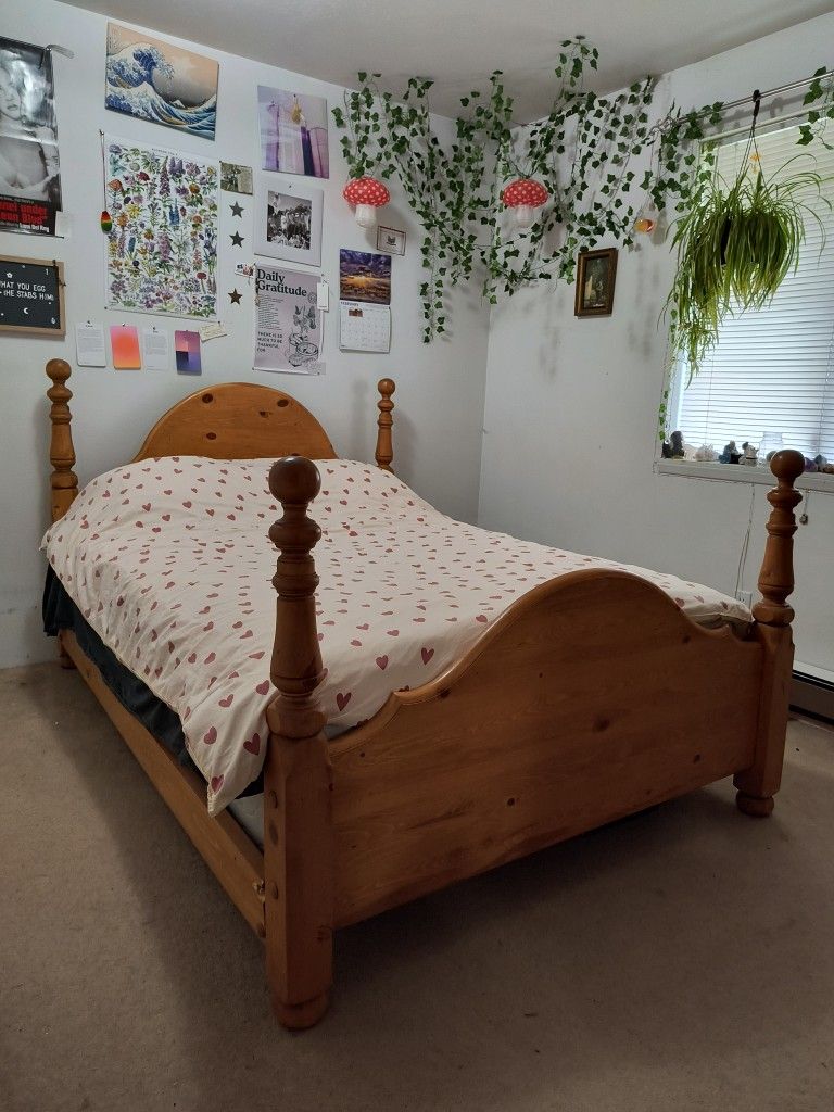 Full Size Wood Bed Frame, Box Spring And Mattress