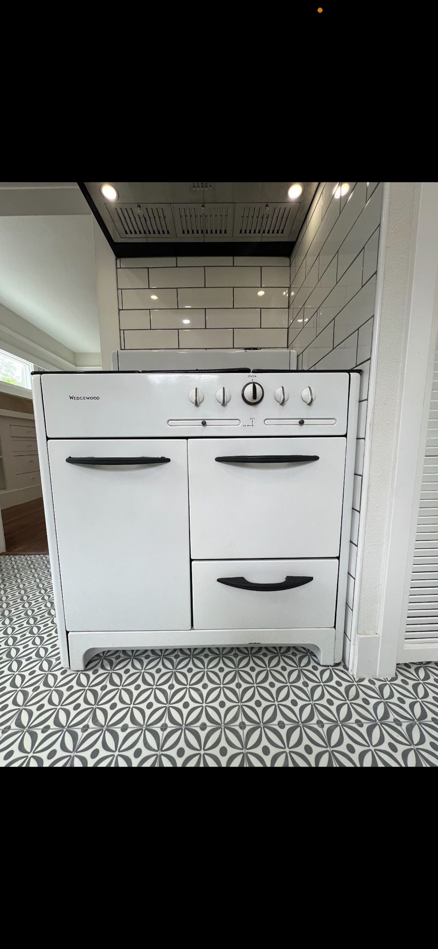 Vintage Wedgewood Gas Stove