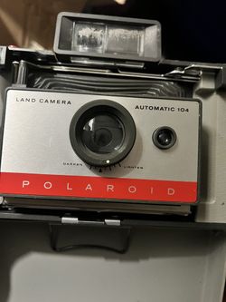 Land Camera Auto 104 Polaroid