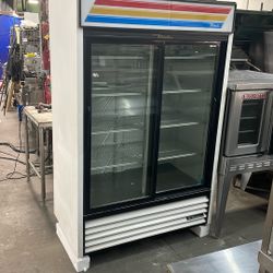 2 Door Glass Refrigerator Merchandiser True GDM-45