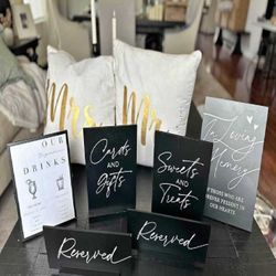 Dress Up Your Ceremony with Classy Wedding Accessories! material four