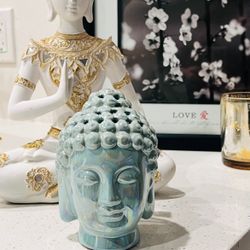 Buddha head statue