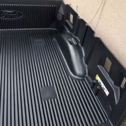 F-150 XLT BED LINNER LIKE NEW!!!