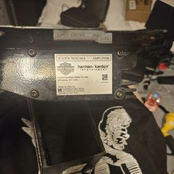 HARLEY DAVIDSON HARMON KARDON AMP 