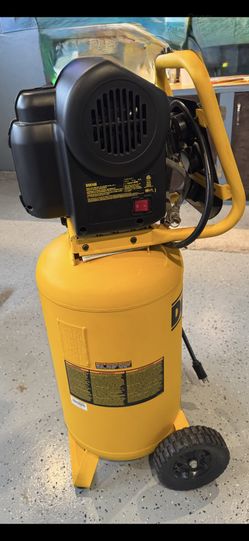DeWalt Air Compressor – Like New (Used Only Twice)