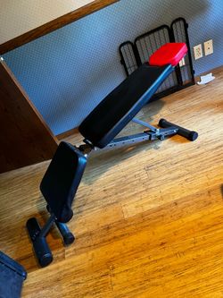Foldable workout bench