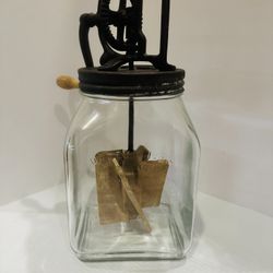 Antique~ Dazey Butter Churn ~NO. 40 ~ St. Louis MO~ Pat Feb. 14, 1922~ USA