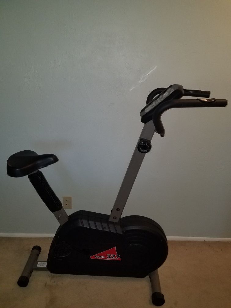 Edge 327 Programmable Exercise Bike $100 OR BEST OFFER for Sale in FL - OfferUp