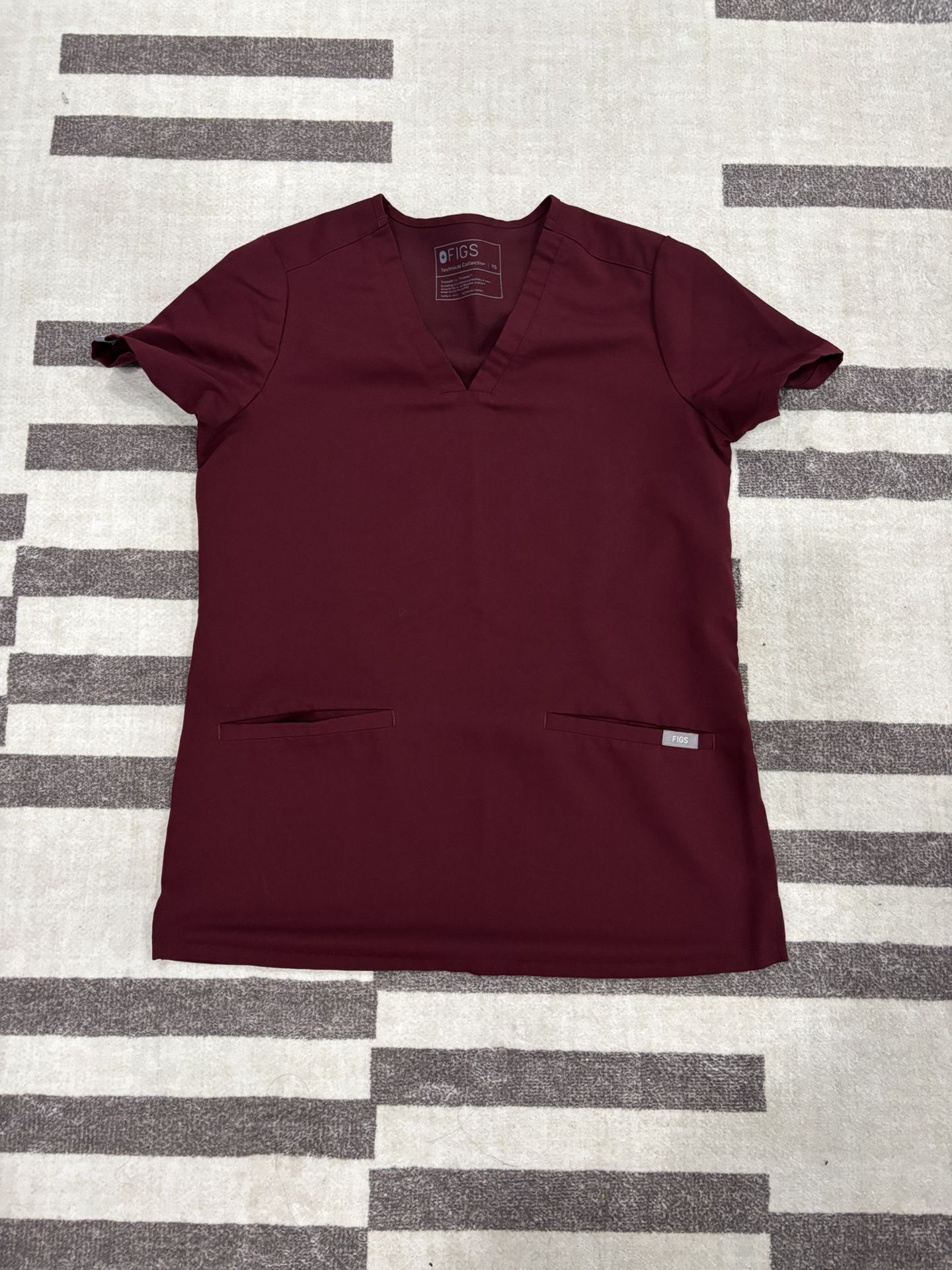 XS FIGS burgundy Scrub top