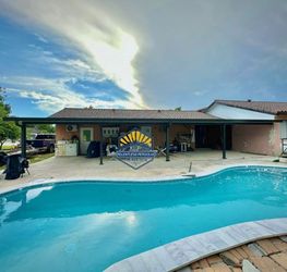 Custom Pergolas, Patio Covers, Decks, Screen Enclosures