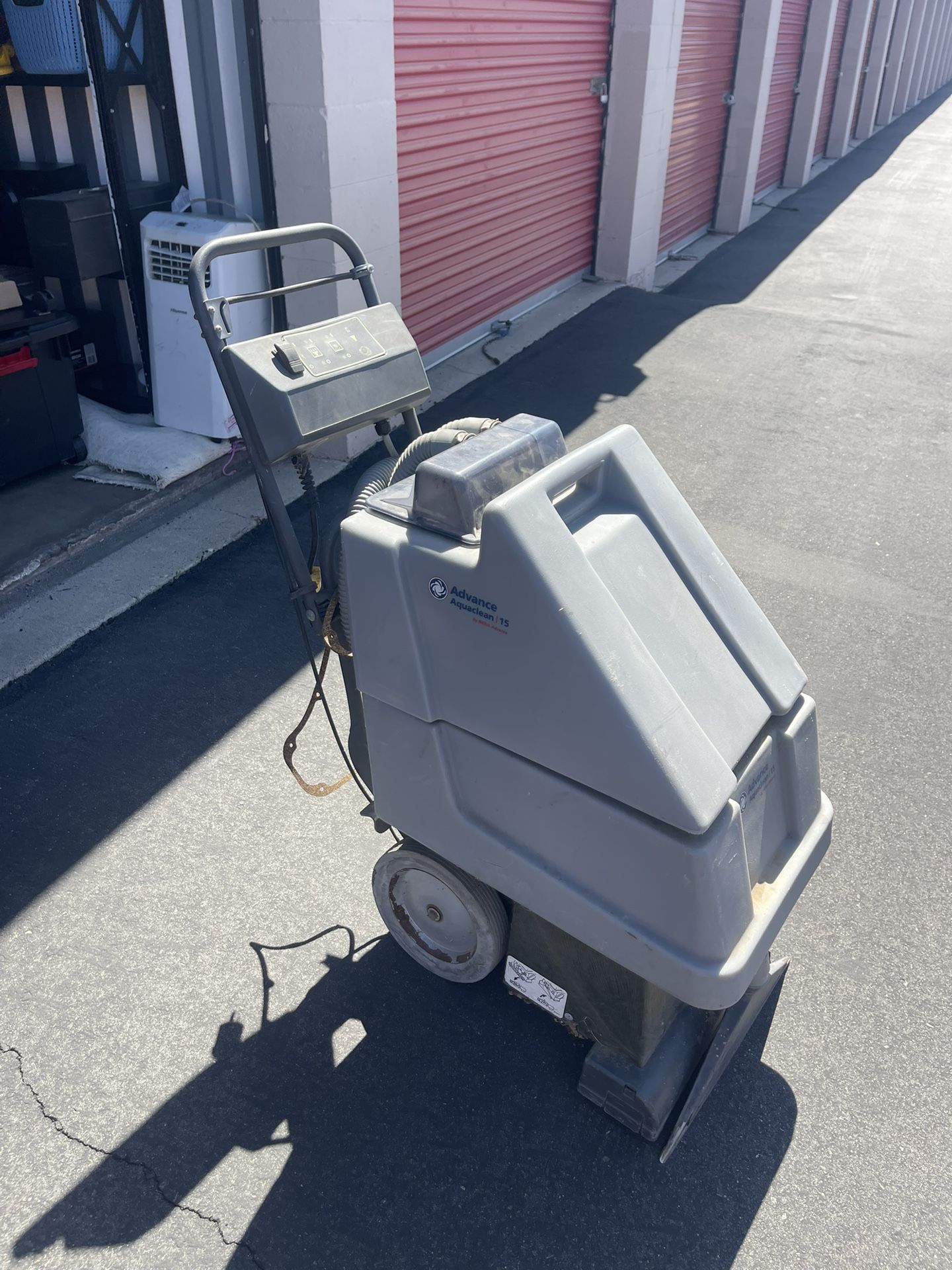 Advance AquaClean 15 Commercial Carpet Extractor – Heavy Duty