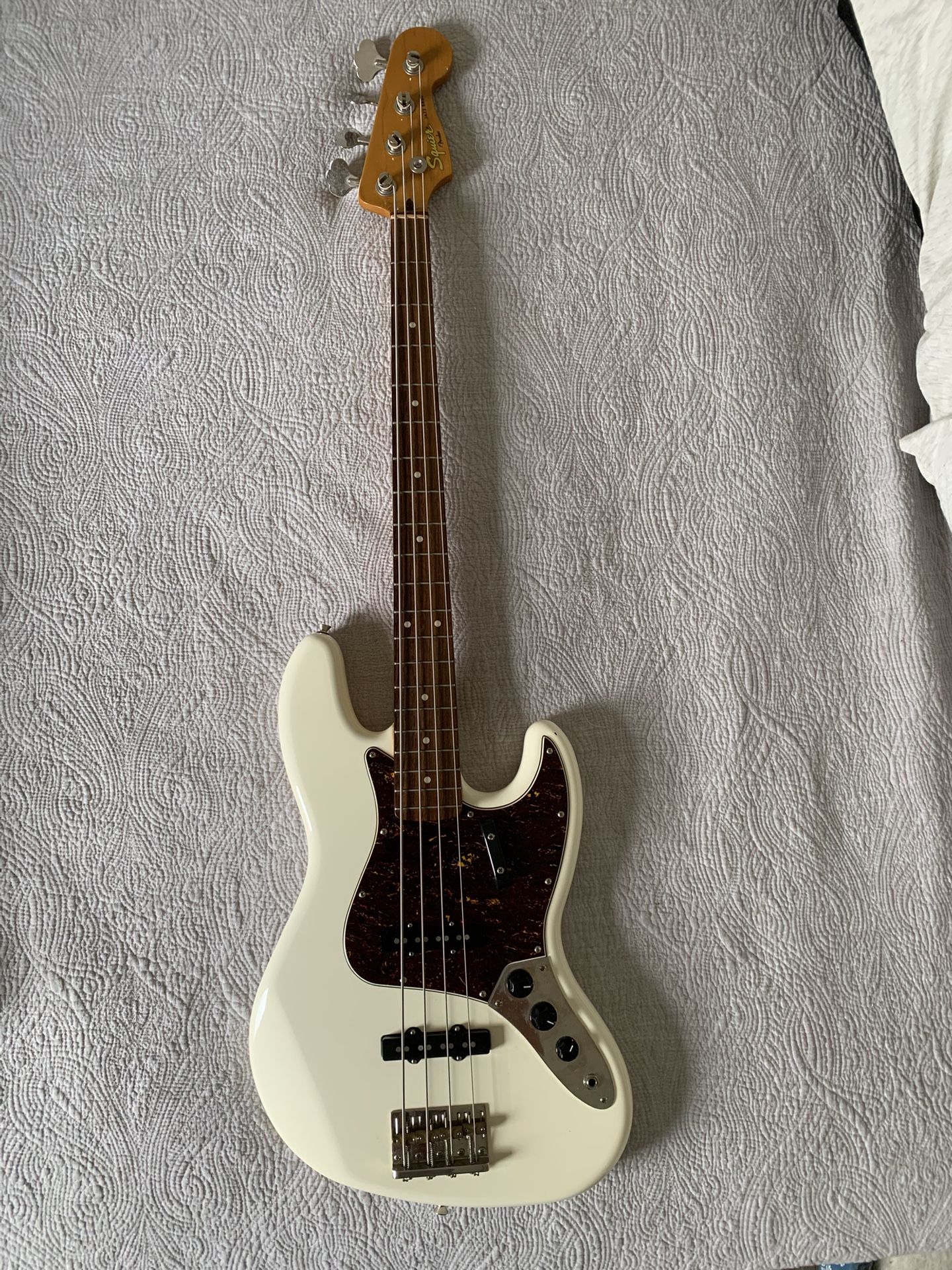 Squire Classic Vibe Jazz Bass