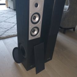 Dahlton floor standing speakers