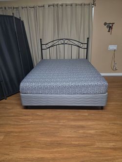 Queen size bed with mattress