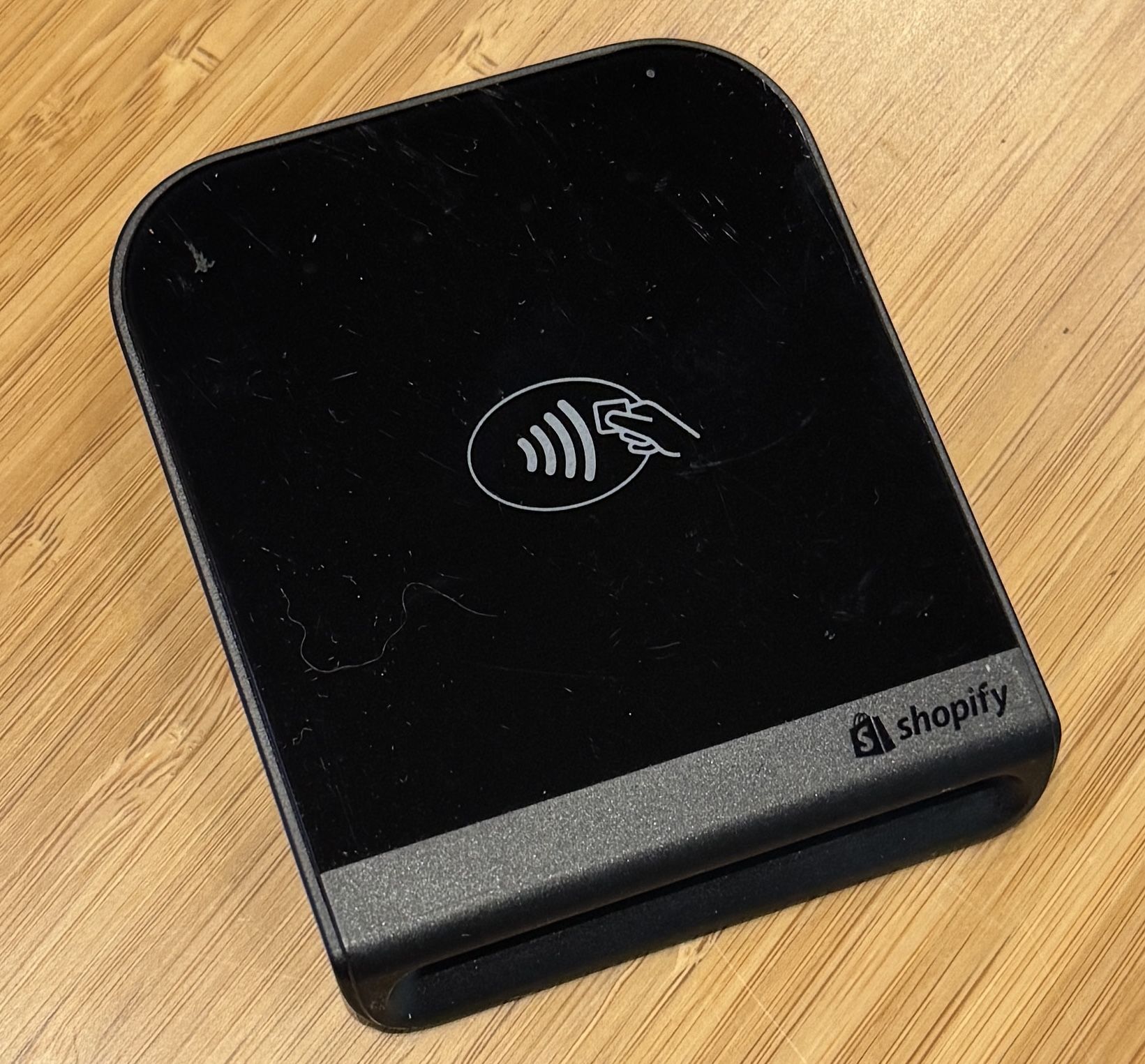 Shopify Tap And Chip 9610 Credit Card Reader