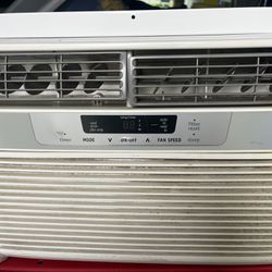 Air Conditioner Frigidaire 6000