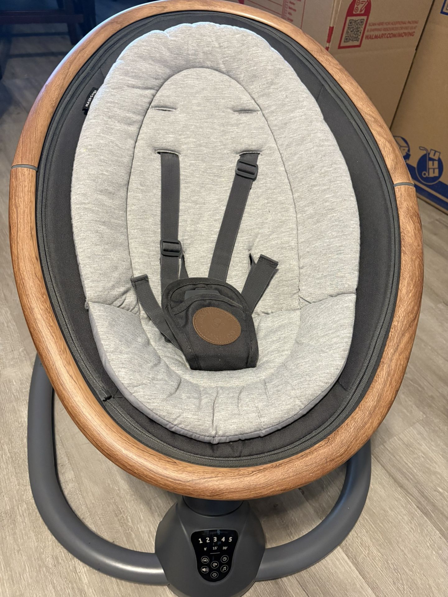 Munchkin Bluetooth Baby Swing – Like New