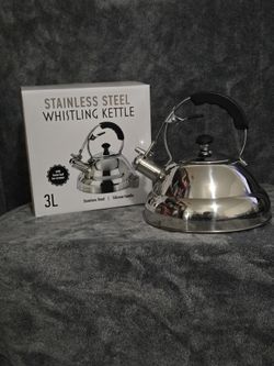 Stainless Steel Whistling Kettle 3L