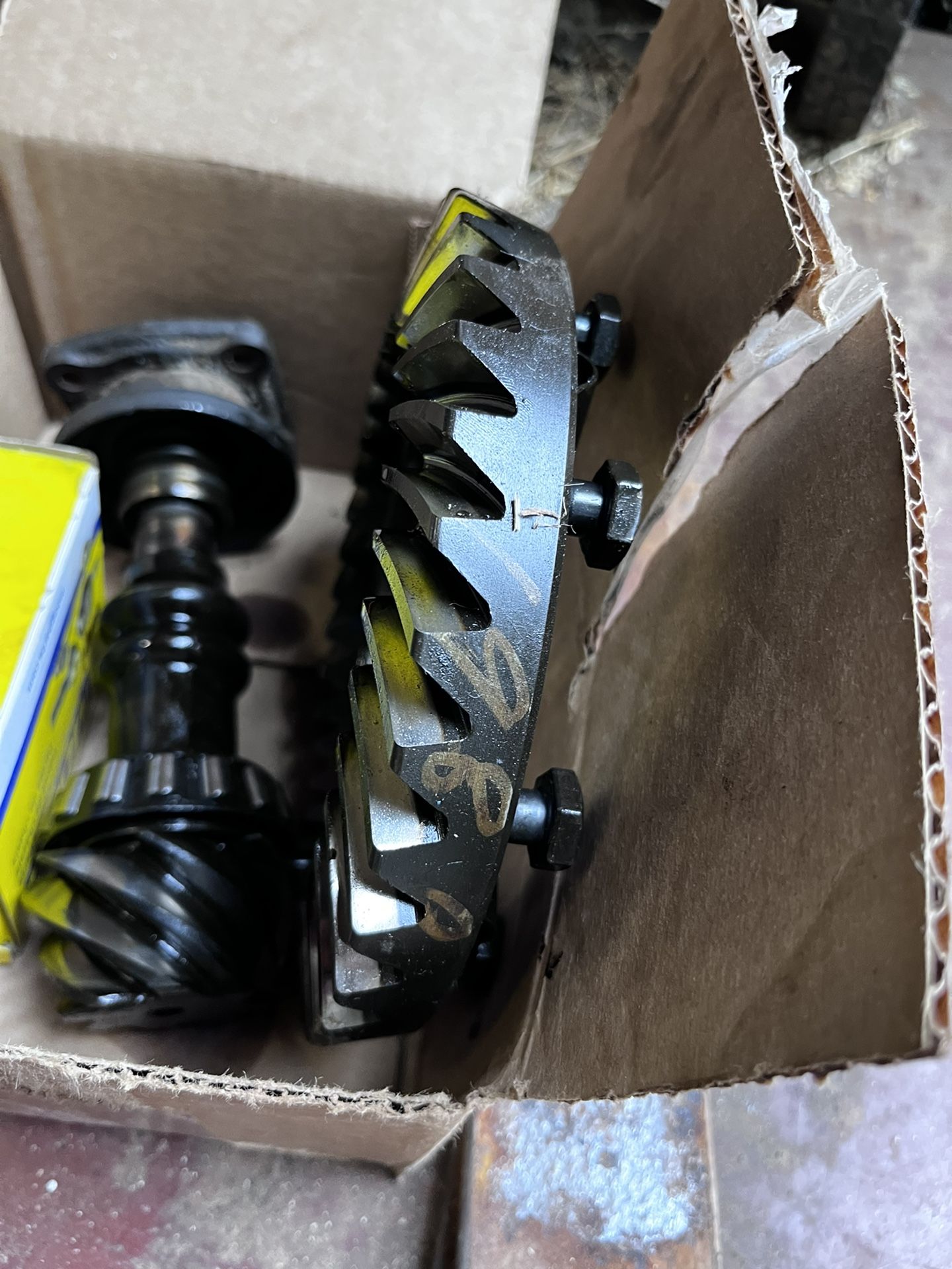 1980 Ring And Pinion Gear