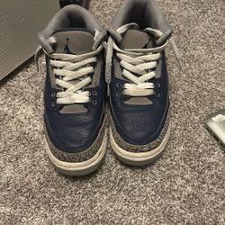 Size 5.5 Jordan 3S